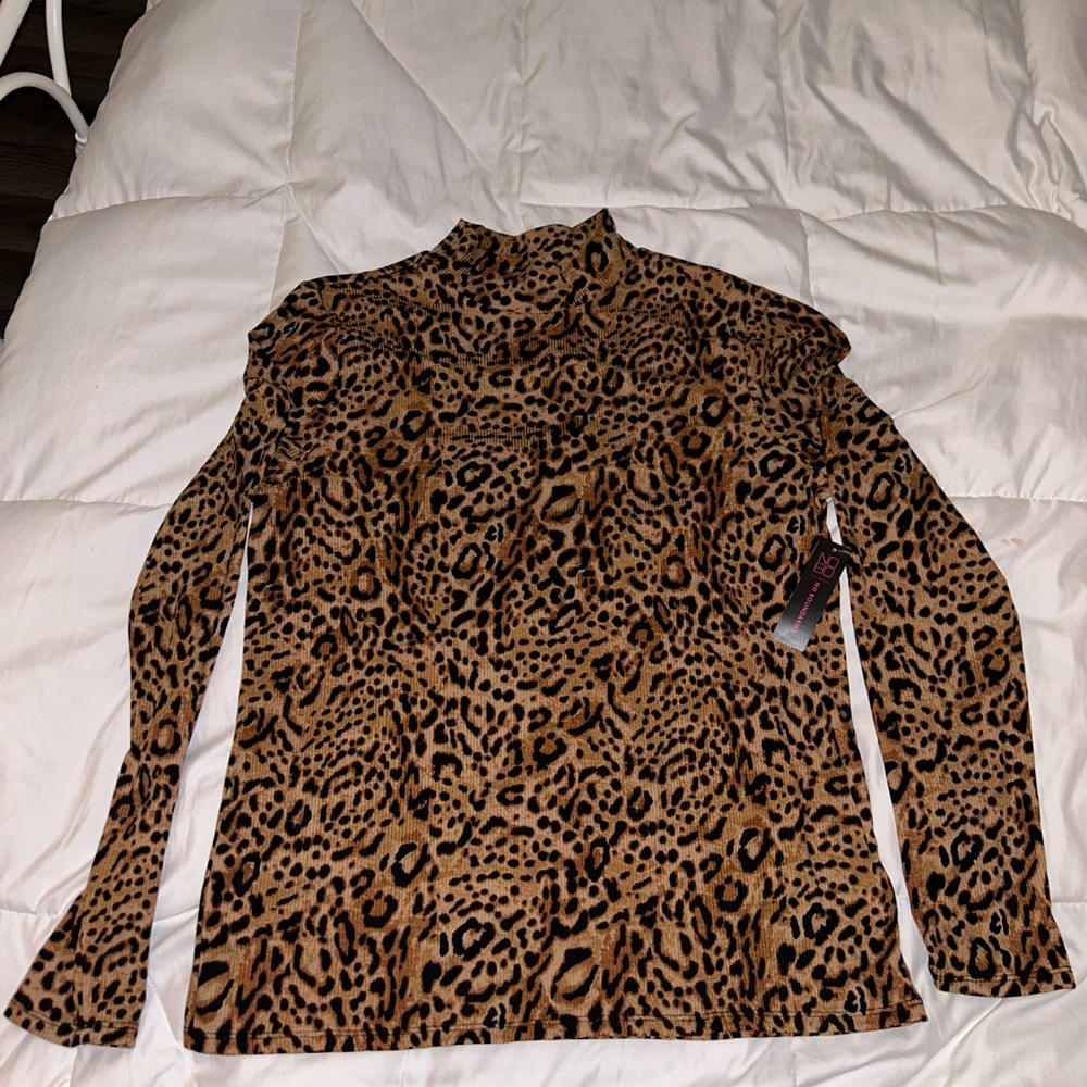 No Boundaries Leopard Print Turtleneck Long Sleeve Top Blouse Kids XL/Women’s M